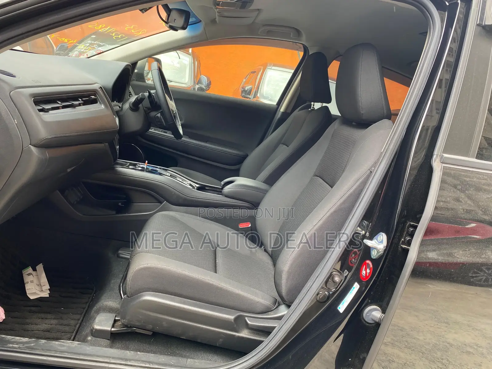 Honda Vezel 1.5 Hybrid 2WD 2018 Black
