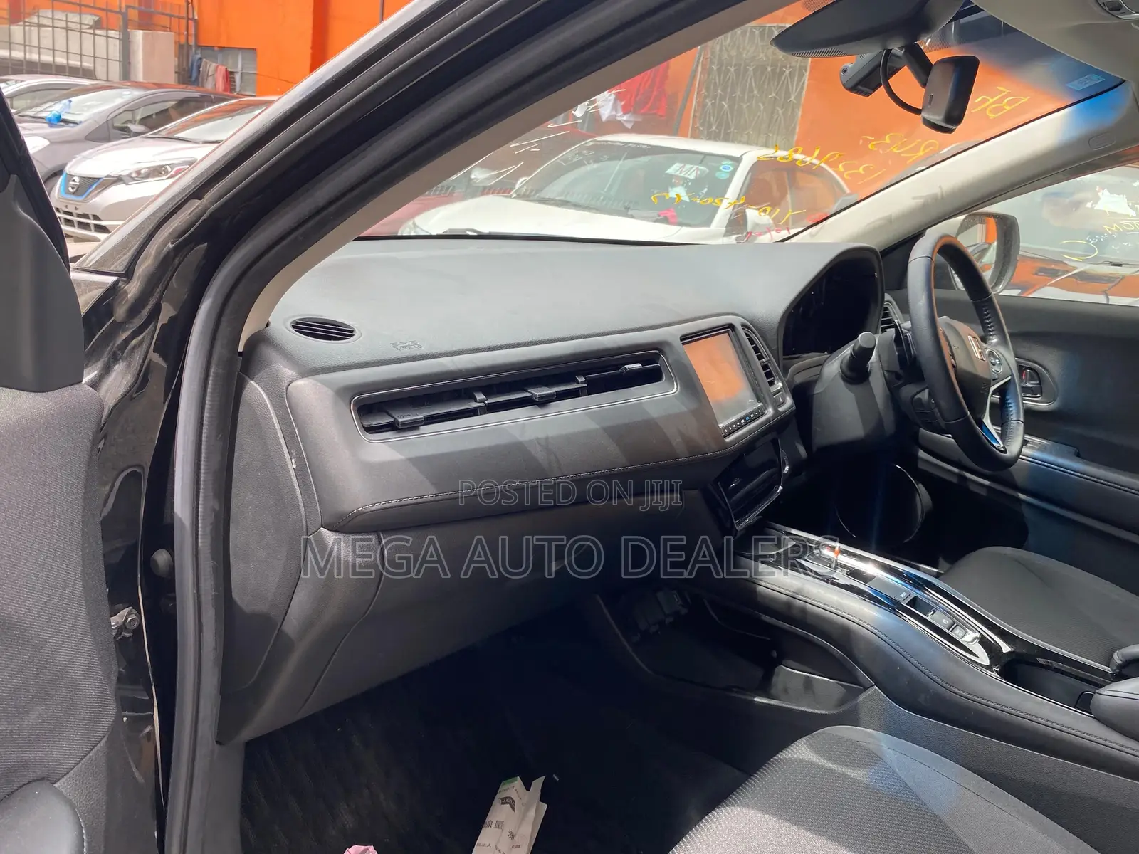 Honda Vezel 1.5 Hybrid 2WD 2018 Black