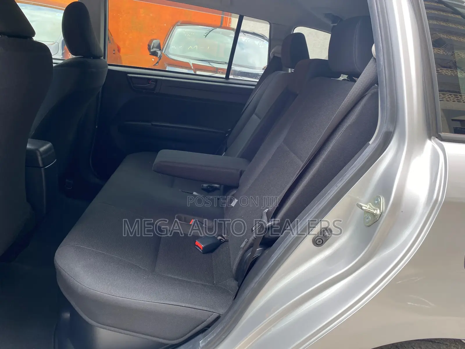 Toyota Corolla Fielder 1.5 Hybrid FWD 2020 Silver