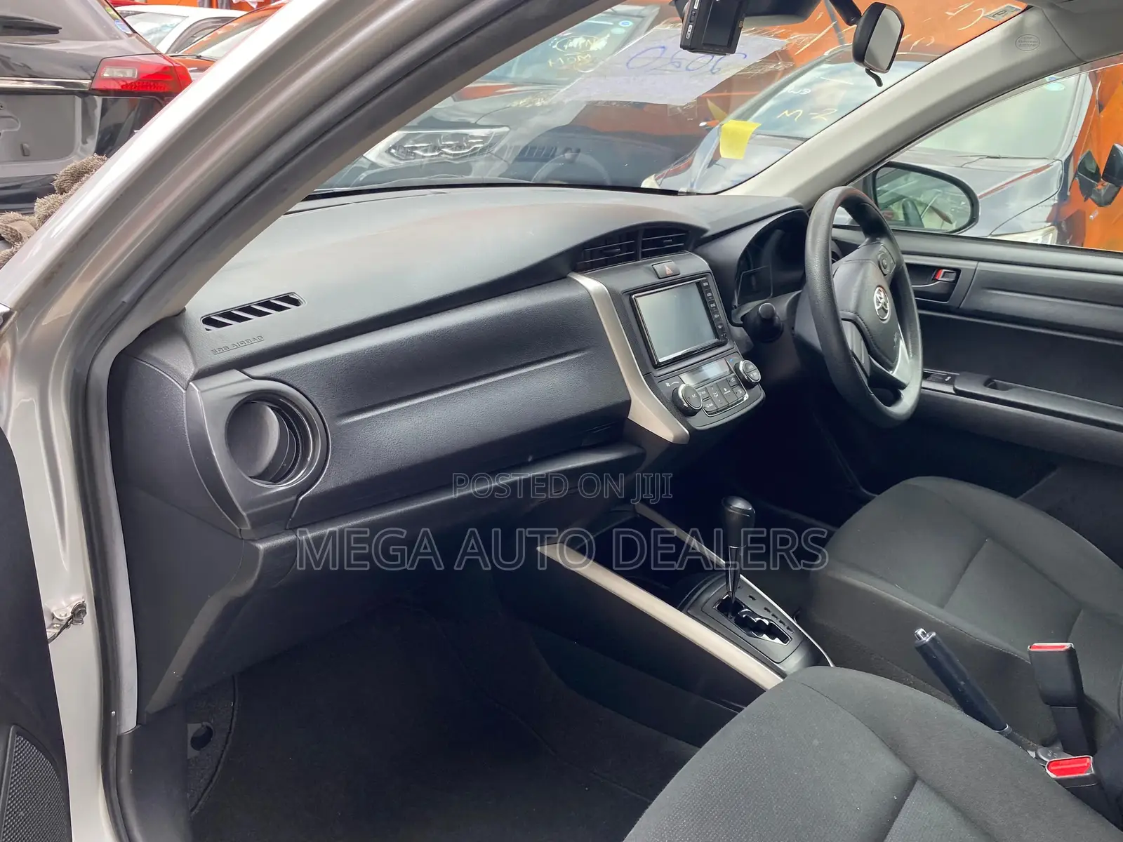 Toyota Corolla Fielder 1.5 Hybrid FWD 2020 Silver