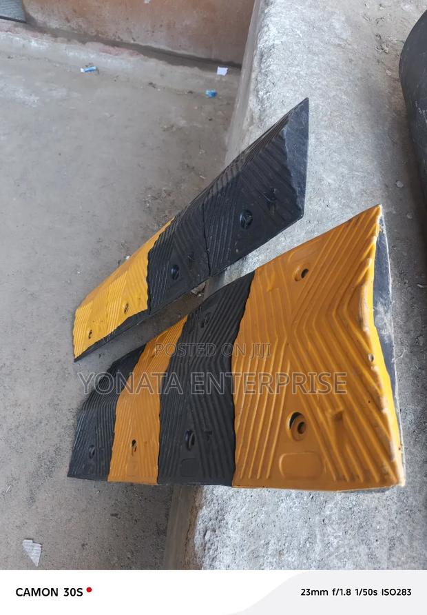 High Density Rubber Speed Bump - main view