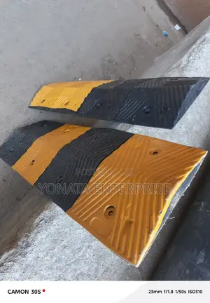 Premium Quality Rubber Speed Bump