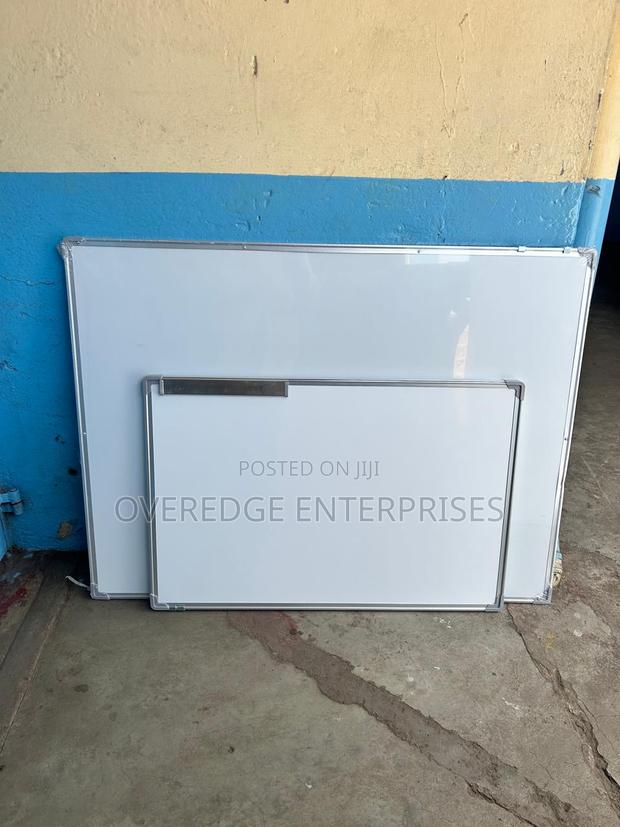 2by3 Feet||Whiteboard//White Board Available - main view