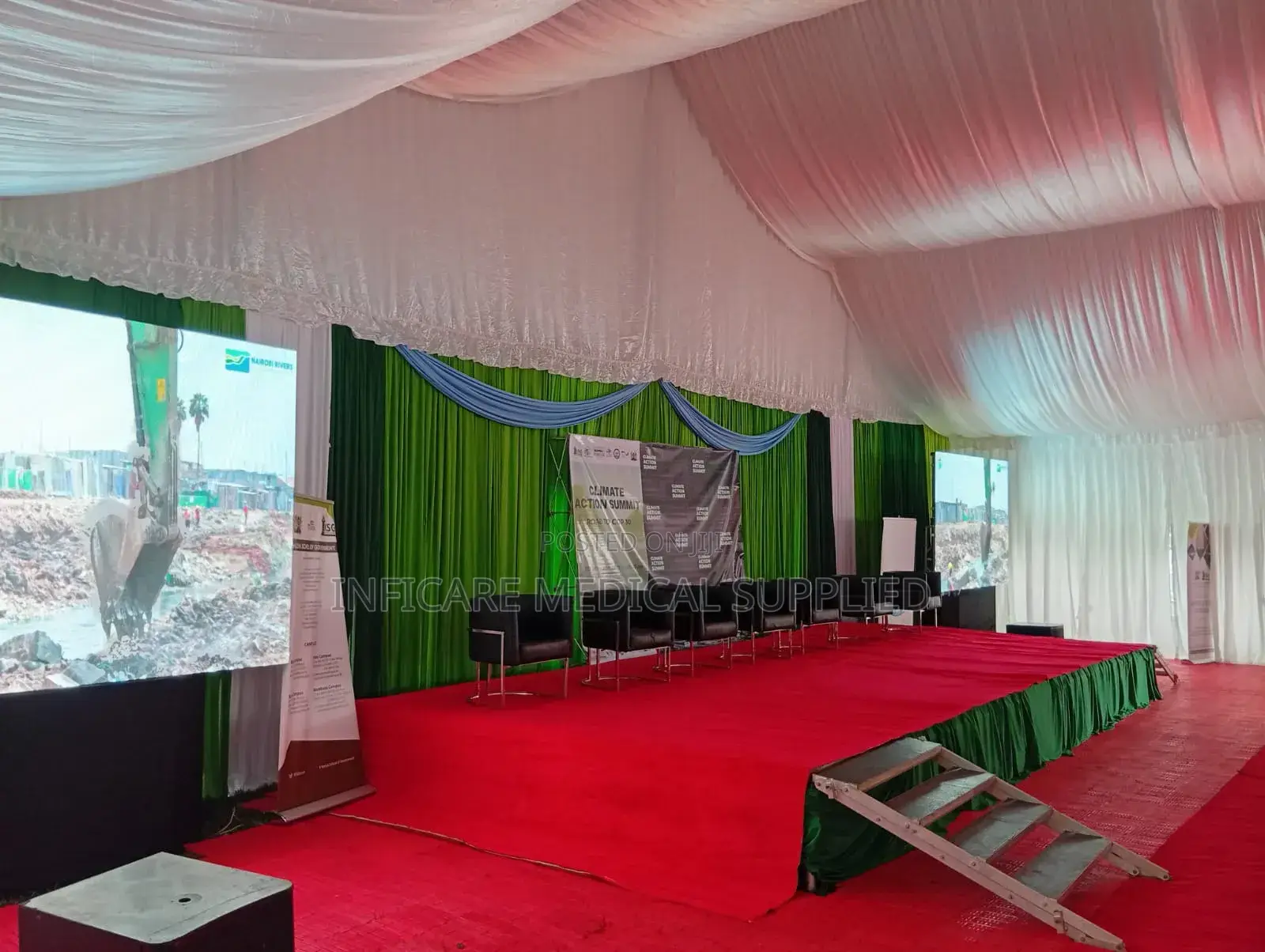Outdoor Screen Panels for Hire