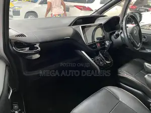 Toyota Voxy 2018 White