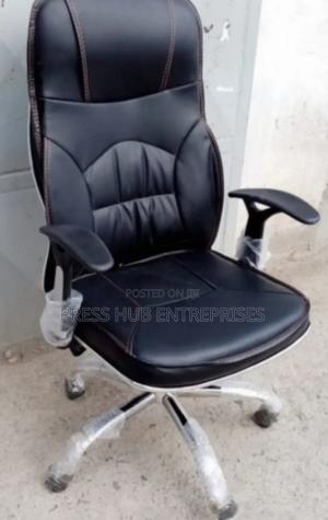 Executive Boss Managerial Office Chair. - thumbnail 2