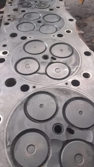 Complete Cylinder Head Hino 500