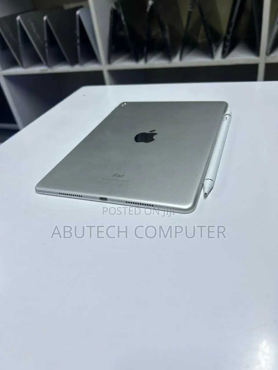 Apple iPad 9.7 256 GB Silver