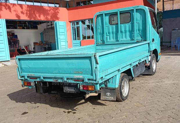 Selling Toyota Dyna Petrol - thumbnail 6