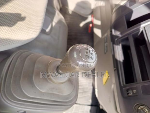 Selling Toyota Dyna Petrol - thumbnail 9