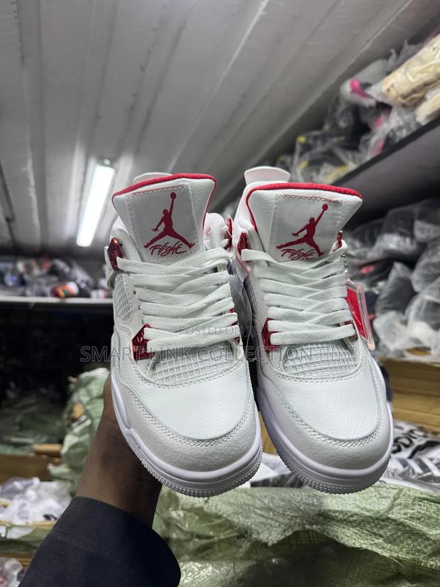 Metallic Red Jordan 4 - thumbnail 2