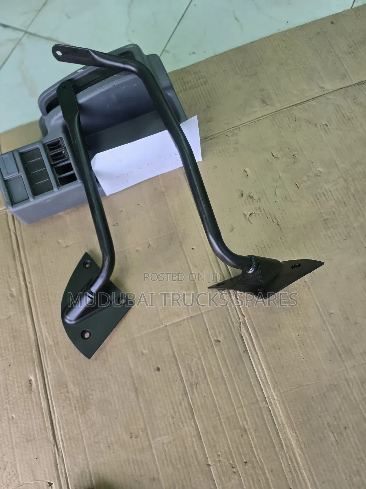 Mitsubishi Fh Side Mirror Arm