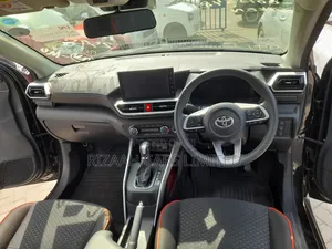 Toyota Raize 2021 Black