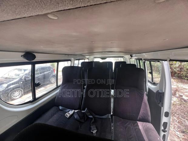 Toyota HiAce 2012 White - thumbnail 6