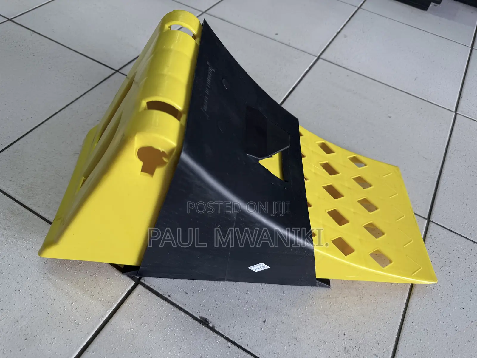 Truck Trailer Handled Straps Wheel Chock - Honeycombed Yellow