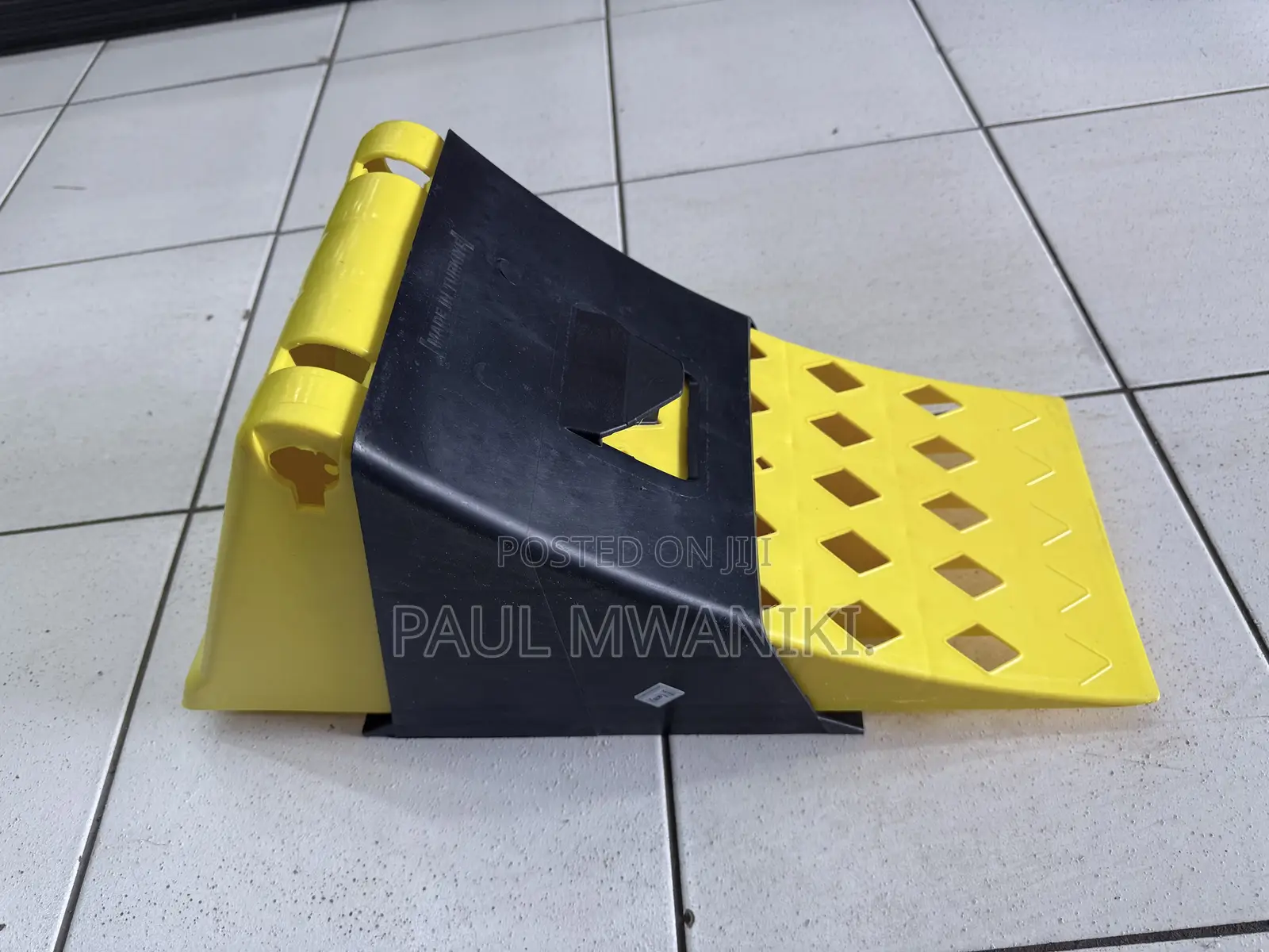 Truck Trailer Handled Straps Wheel Chock - Honeycombed Yellow