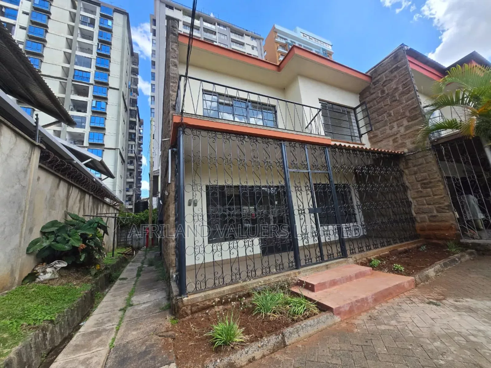 4bdrm Maisonette in Kilimani for rent
