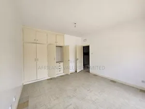 4bdrm Maisonette in Kilimani for rent