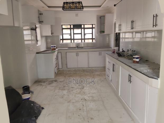 Ilula New Modern House - main view