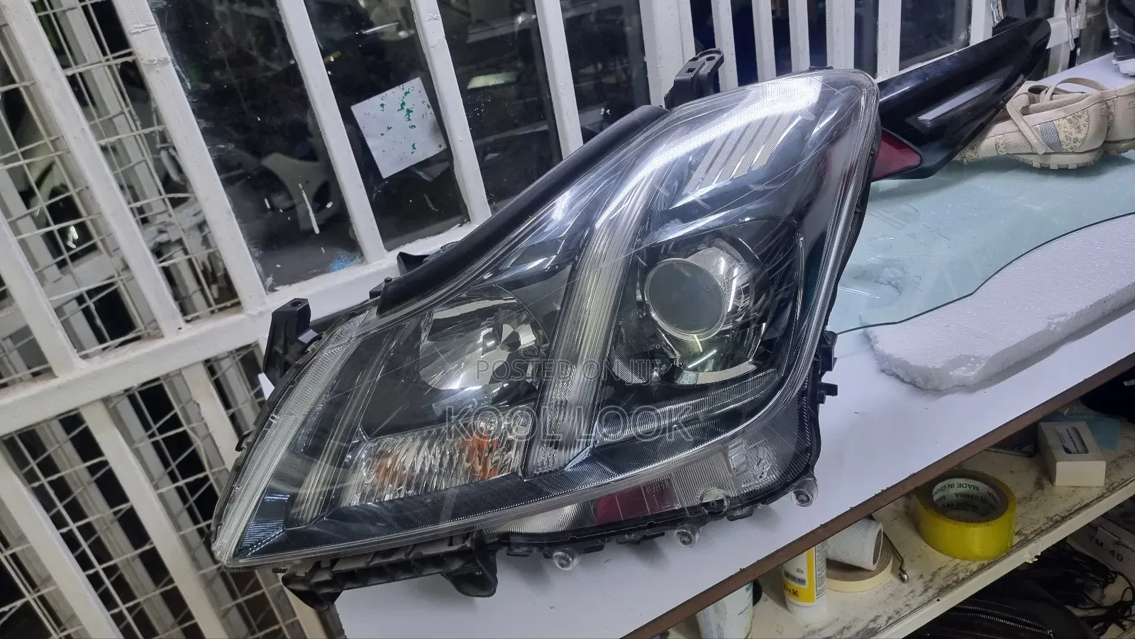 Crown 2010 Headlight