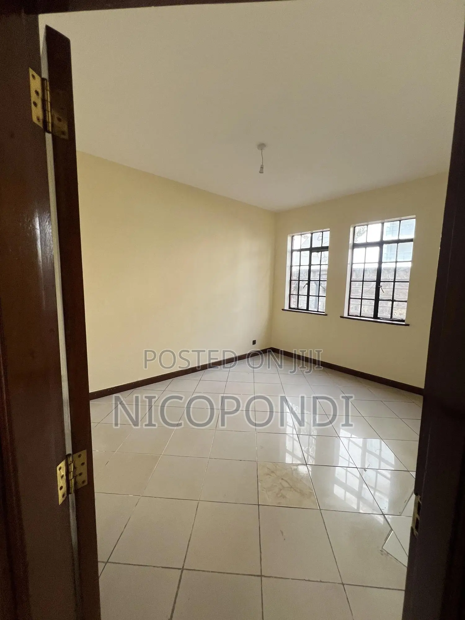 3 Bedroom Commercial Space for Rent