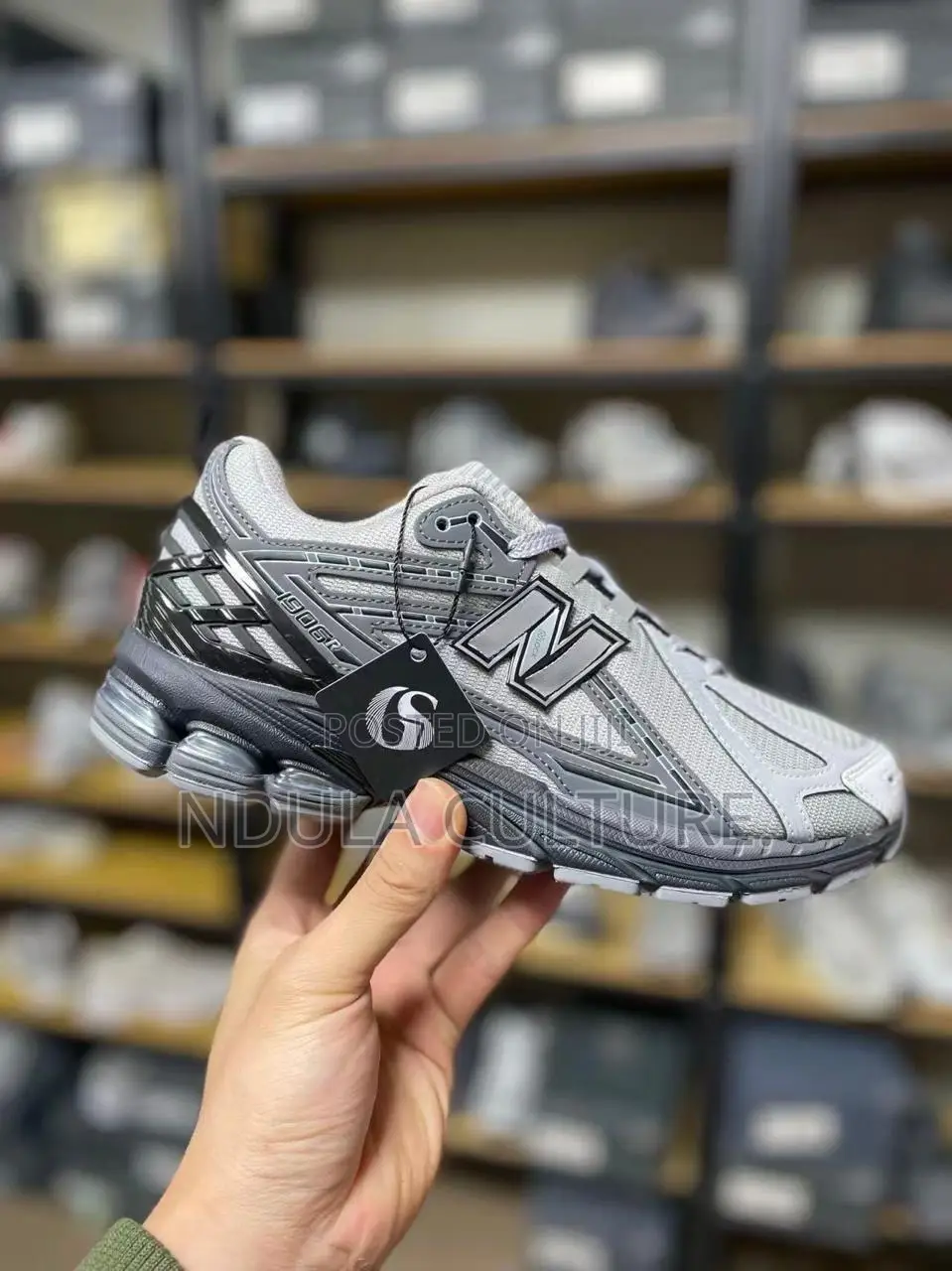 New Balance 1906r