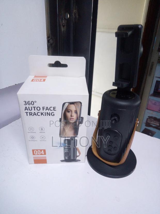 Q004 360degrees Auto Face Tracking Desktop Tripod - thumbnail 2