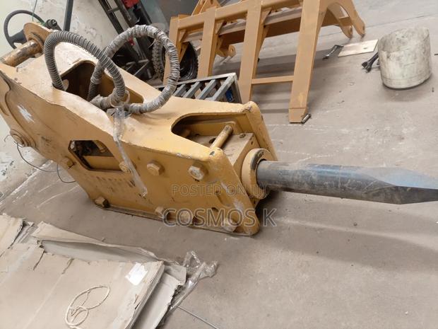 Excavator Breaker