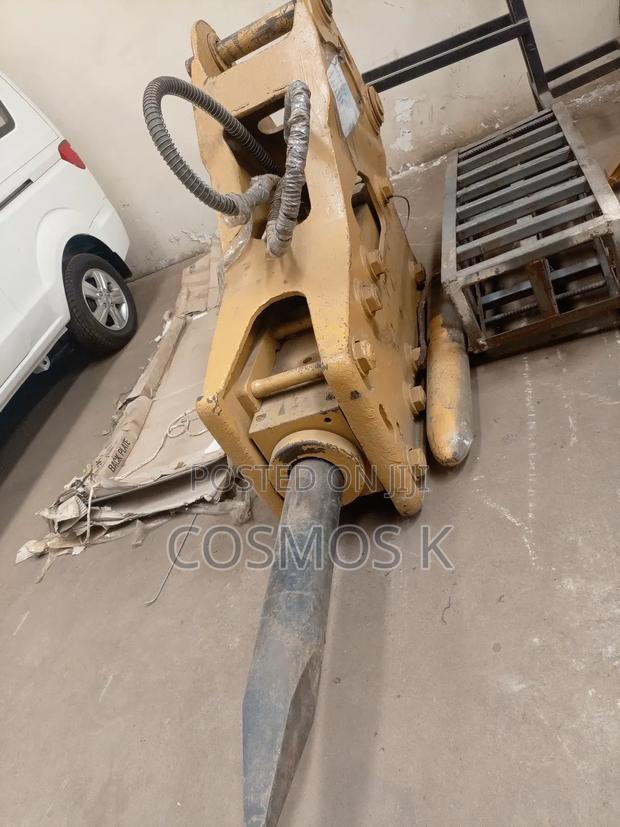 Excavator Breaker - thumbnail 3