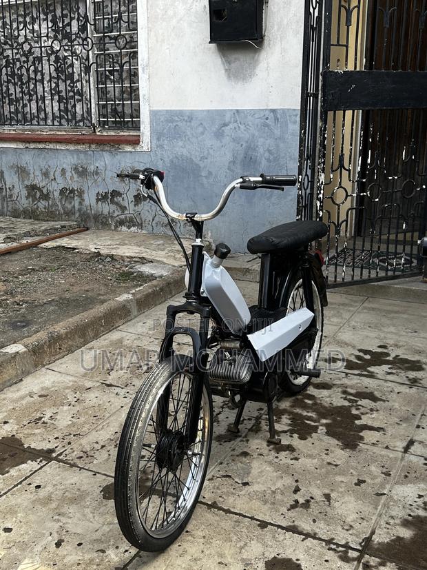 Motorcycle 1978 Gray - main view