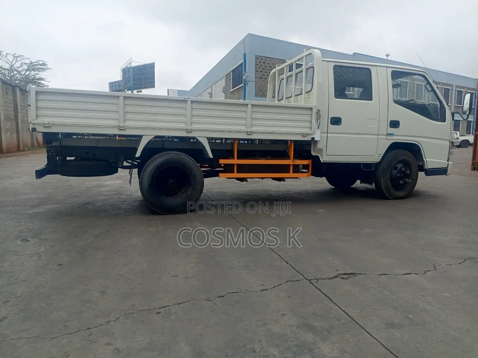 Double Cab JMC Lorry