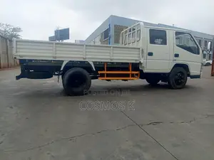 Double Cab JMC Lorry