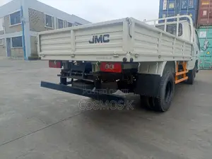Double Cab JMC Lorry