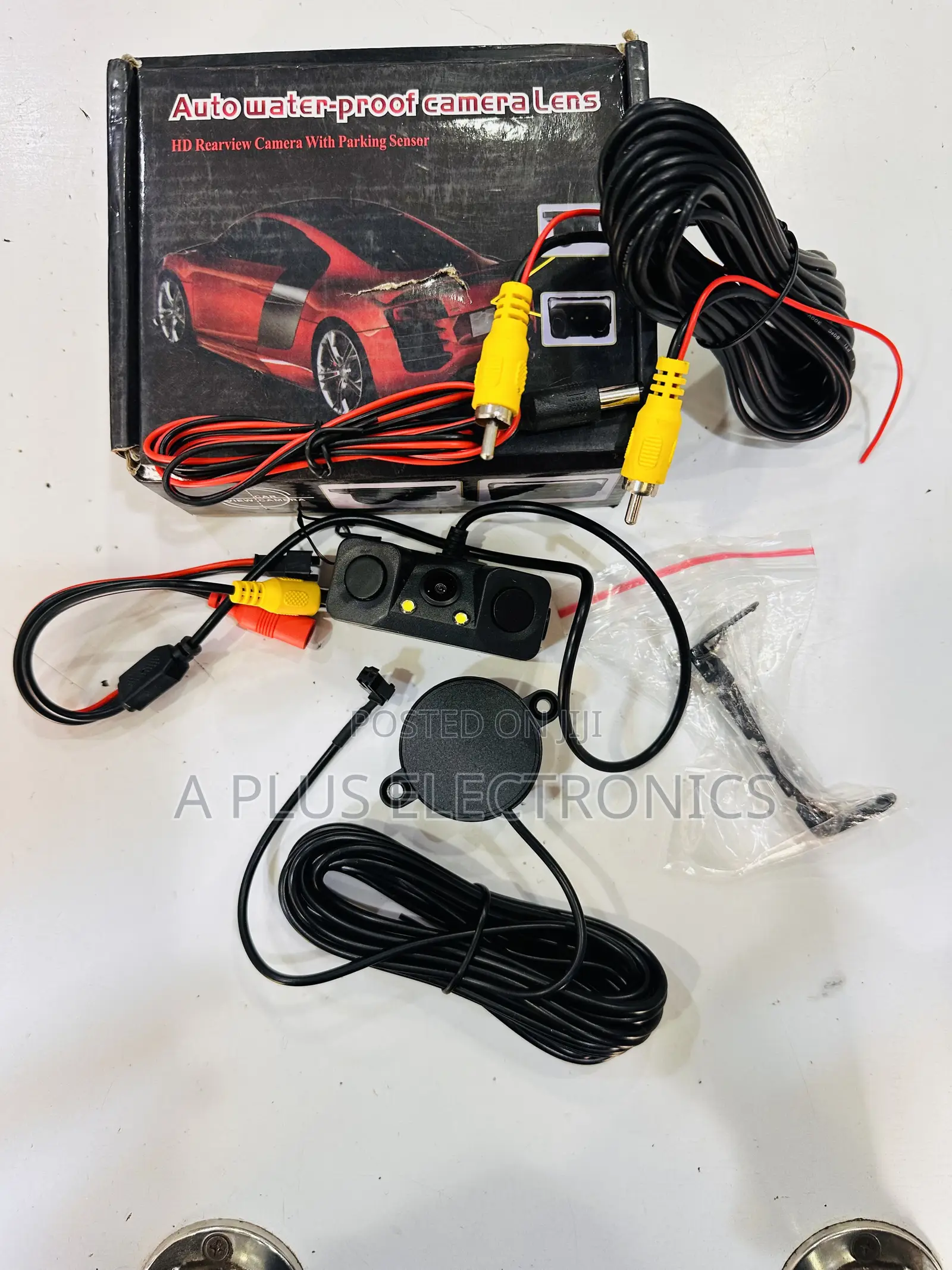 Reverse Camera With Parking Sensor – Sharp Image, Loud Beep Warning