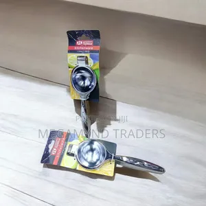 Lemon Squeezer Heavy Gauge/Stainless Steel Lemon Squeezer