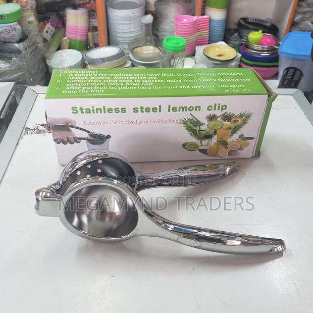 Lemon Squeezer Heavy Gauge/Stainless Steel Lemon Squeezer - thumbnail 4