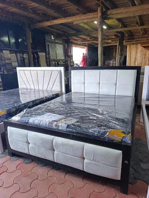 Modern White Mocket Beds - main view