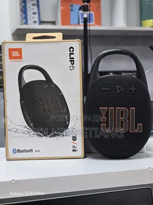 JBL Clip 5