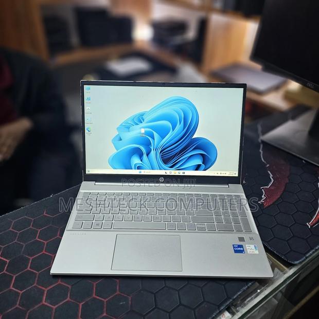 Laptop HP Pavilion 15-Cs3063cl 8GB Intel Core I5 SSD 1T - main view