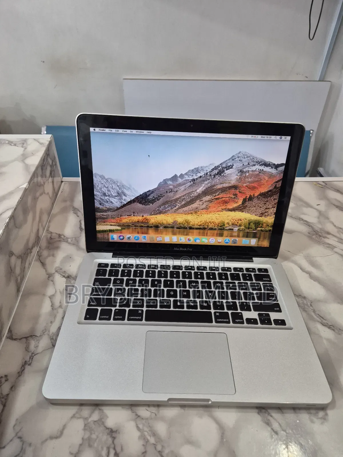 Laptop Apple MacBook Pro 2011 4GB Intel Core i5 SSD 512GB