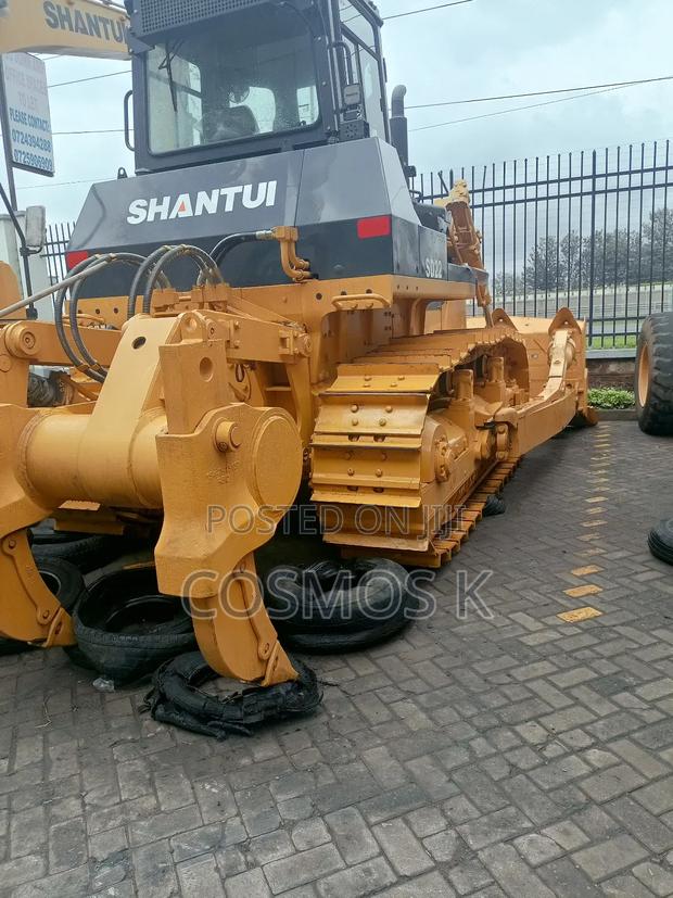 Shantui Bull Dozer. - thumbnail 4