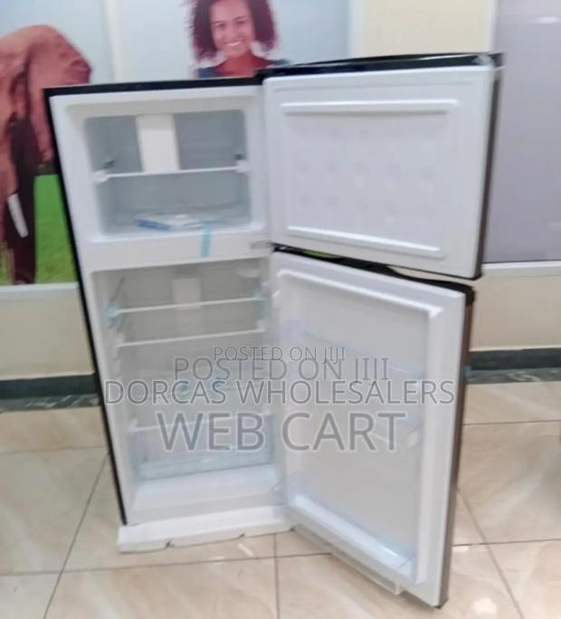 Colour Grey - Von 175l Fridge - main view