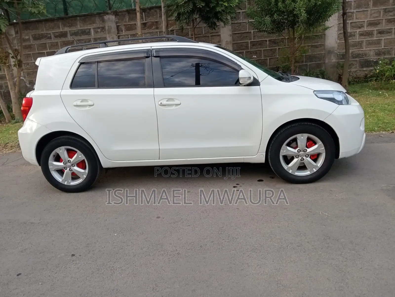 Toyota IST 2011 White