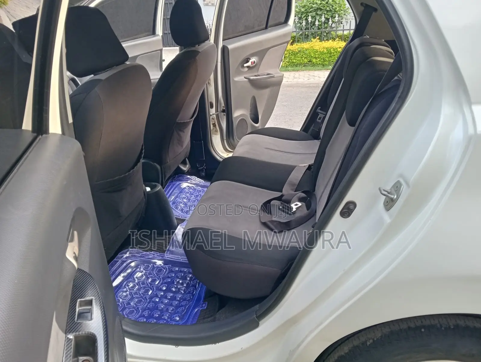 Toyota IST 2011 White