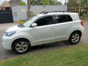 Toyota IST 2011 White