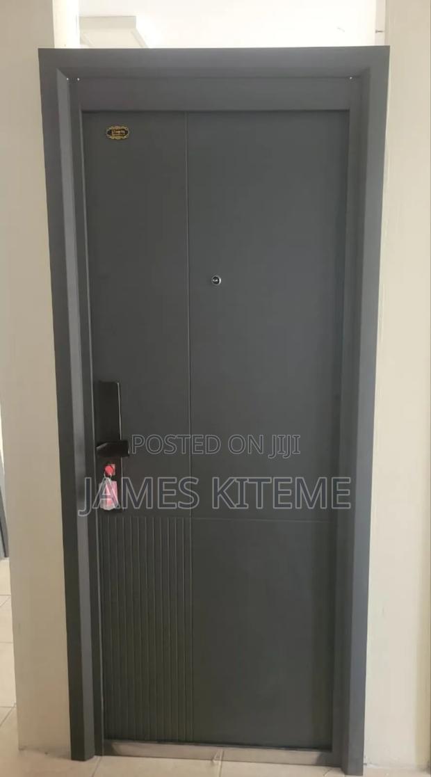 2100 Strong Single Door