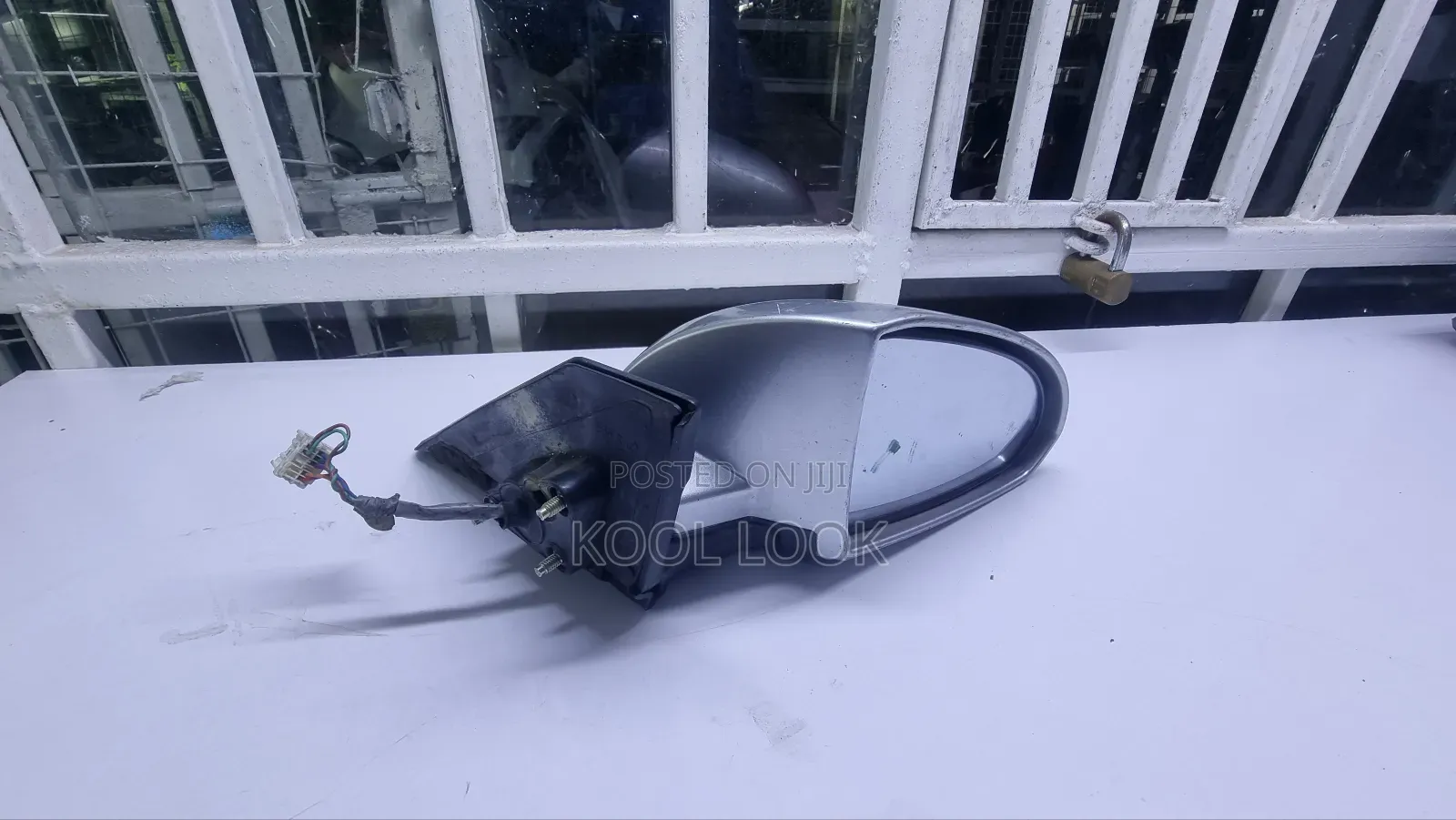 Nissan Wingroad Y11 Sidemirror