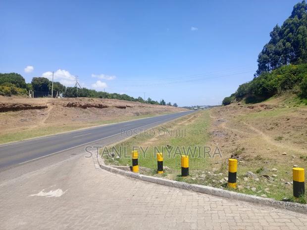 One Acre Behind Air Stip - thumbnail 6