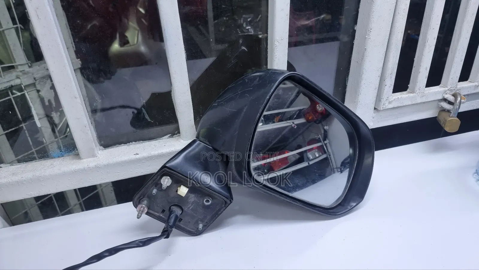 Toyota Voxy 2008 - 2013 Sidemirror