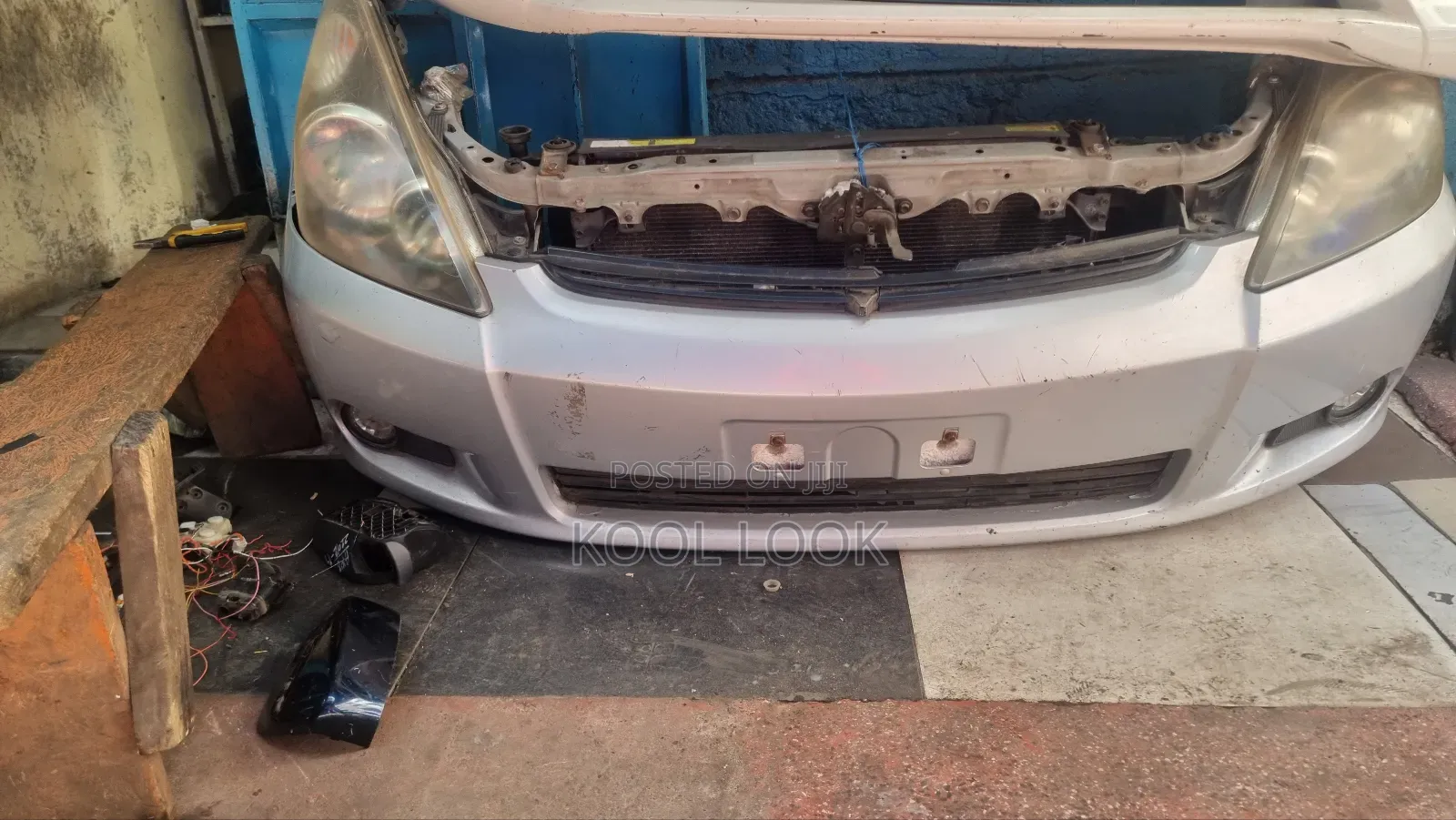 Toyota Wish 2003 Nosecut